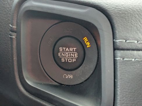 Used 2024 Jeep Wrangler Unlimited Sahara w/ Safety Group image 27