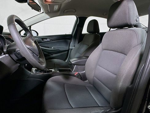 Used 2016 Chevrolet Cruze LT image 11