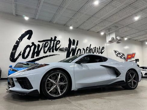 Used 2022 Chevrolet Corvette Stingray Preferred Cpe w/ Z51 Performance Package RWD image 1
