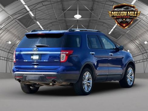 Used 2013 Ford Explorer XLT AWD/4WD image 9