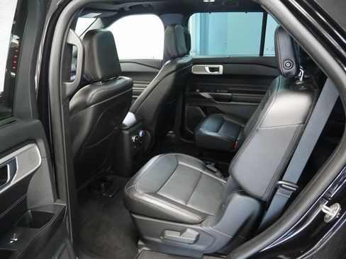 Used 2020 Ford Explorer Limited w/ Class III Trailer Tow Package image 21