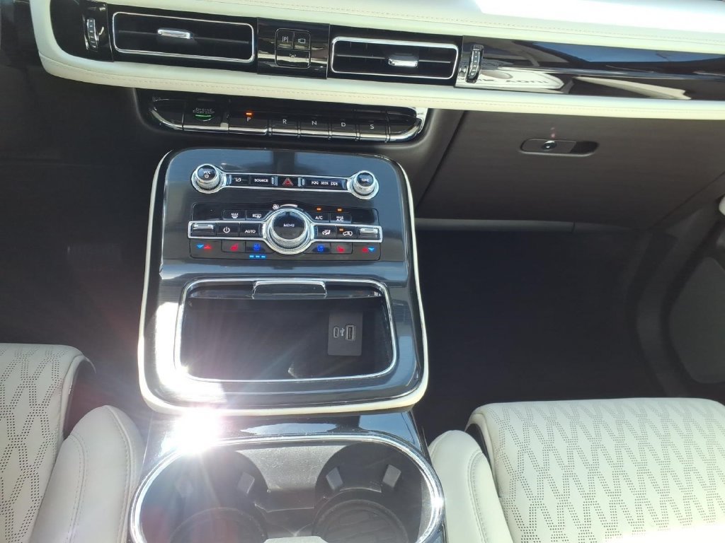 Certified 2023 Lincoln Nautilus Black Label AWD/4WD image 26