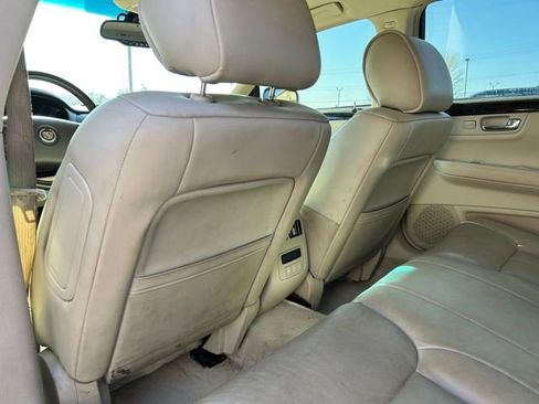 Used 2011 Cadillac DTS Luxury image 14