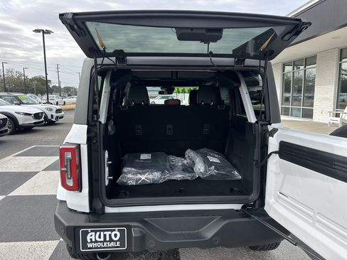 Used 2024 Ford Bronco Outer Banks image 5
