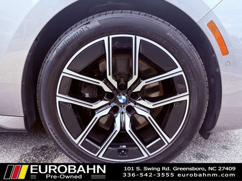 Used 2023 BMW 740i RWD image 36