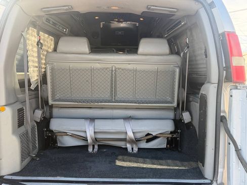 Used 2013 GMC Savana 1500 RWD image 36