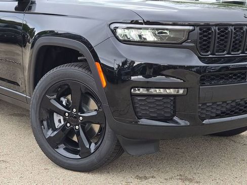 New 2025 Jeep Grand Cherokee L Limited w/ Black Appearance Package image 3