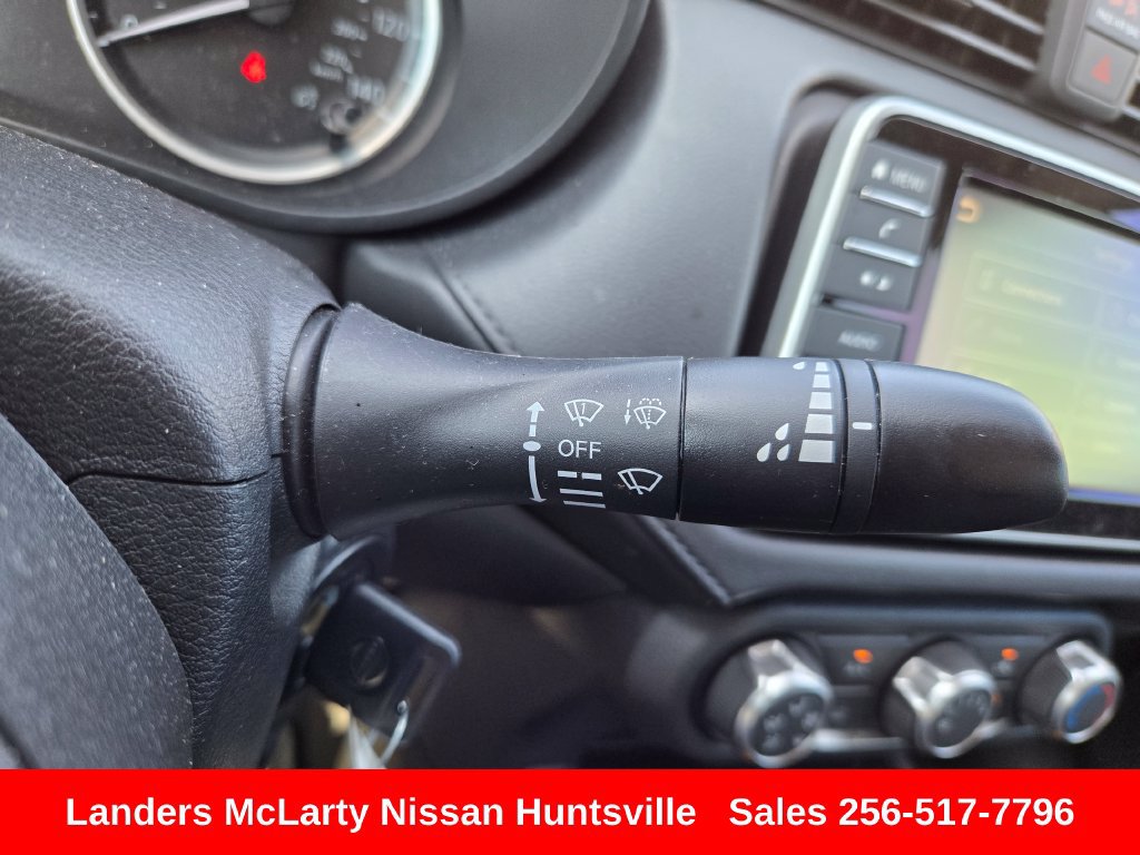 Used 2025 Nissan Versa S w/ Trunk Package FWD image 22