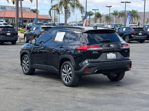 Used 2023 Toyota Corolla Cross XLE FWD image 8
