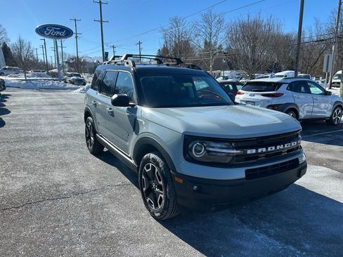 Certified 2022 Ford Bronco Sport Outer Banks w/ Tech Package image 3