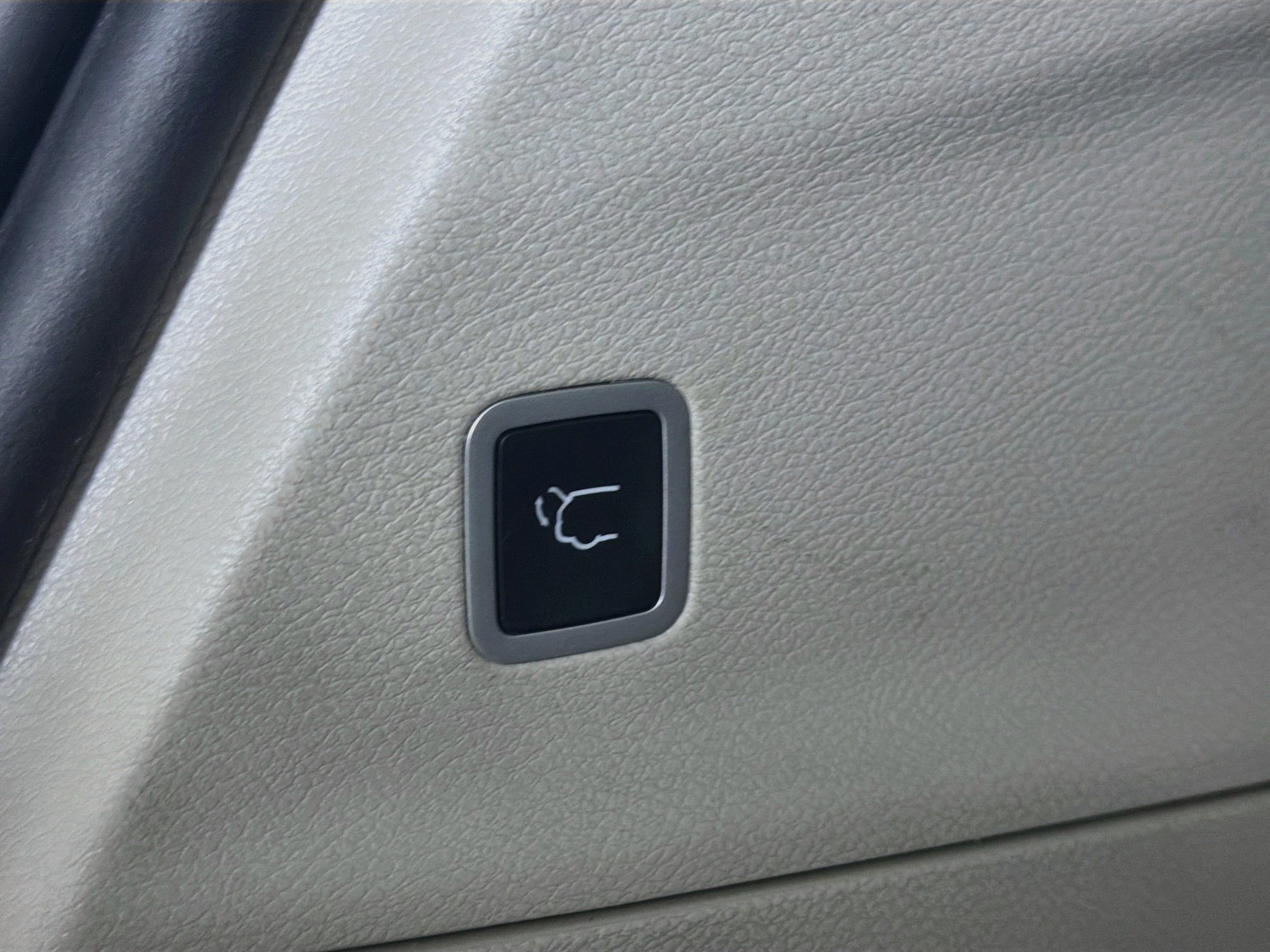 Used 2023 Chrysler Pacifica Touring-L FWD image 29