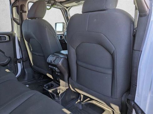 Used 2021 Jeep Gladiator Sport image 27