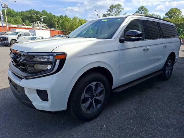 New 2027 Ford Expedition Max Active RWD image 7