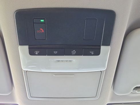 Certified 2026 Nissan Rogue SV FWD image 22