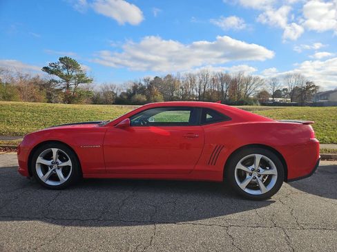 Used 2015 Chevrolet Camaro LT w/ RS Package image 2