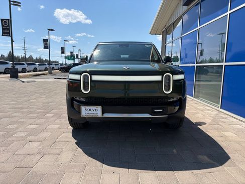 Used 2024 Rivian R1S Adventure Dual AWD/4WD image 4