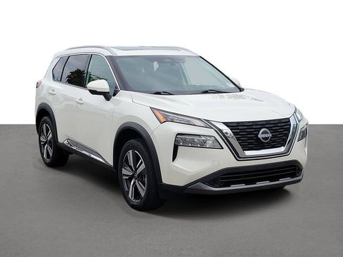 Certified 2023 Nissan Rogue SL AWD/4WD image 2