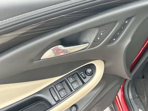 Used 2020 Buick Envision Essence image 15