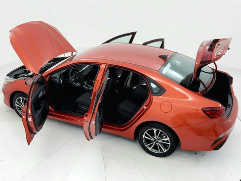 Used 2023 Kia Forte LXS image 22