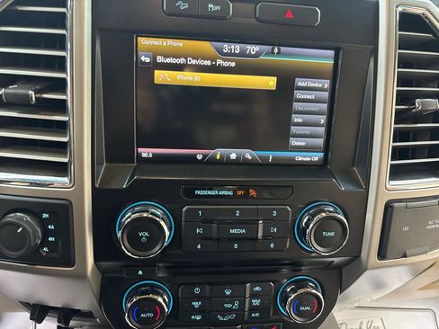 Used 2015 Ford F150 Lariat w/ Equipment Group 501A Mid AWD/4WD image 41