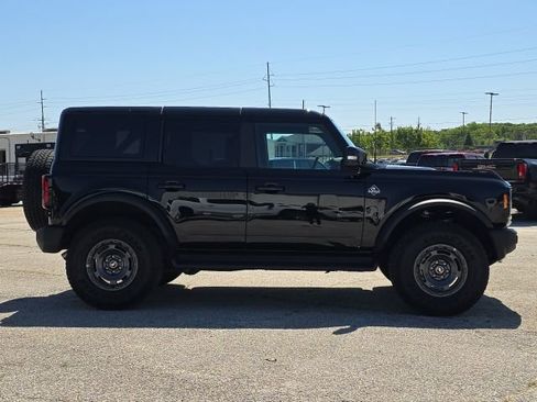 Used 2025 Ford Bronco Outer Banks w/ Sasquatch Package image 6