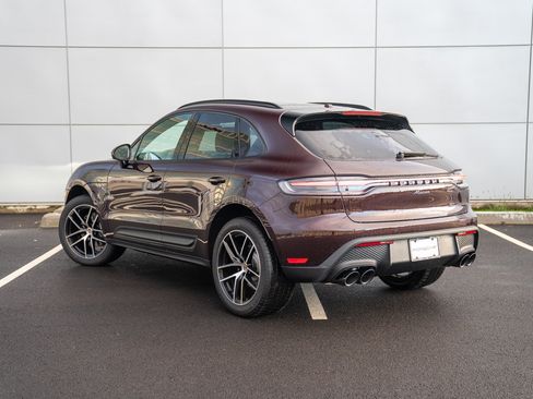 Certified 2026 Porsche Macan AWD/4WD image 3