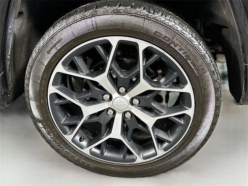 Used 2022 Jeep Grand Cherokee Summit image 33