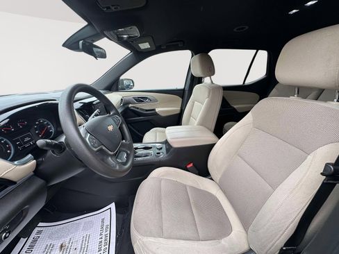 Certified 2022 Chevrolet Traverse LS image 24