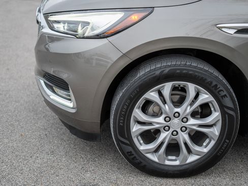 Used 2020 Buick Enclave Avenir w/ Avenir Technology Package image 9
