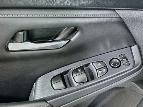 Used 2024 Nissan Sentra SV w/ All-Weather Package FWD image 15