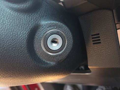 Used 2023 Toyota Tacoma SR AWD/4WD image 23