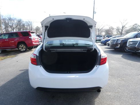 Used 2014 Toyota Corolla LE image 7