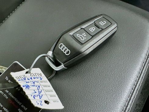 Used 2025 Audi A5 2.0T Premium Plus w/ Premium Plus AWD/4WD image 46