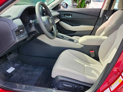 New 2025 Honda Accord SE image 5