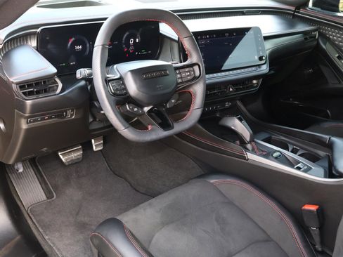 Used 2025 Dodge Charger Scat Pack w/ Track Pack image 10