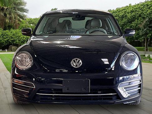 Used 2017 Volkswagen Beetle 1.8T SE FWD image 2