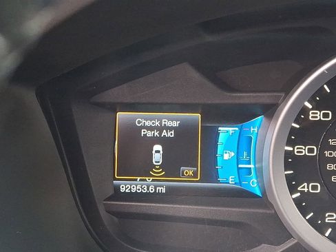 Used 2015 Ford Explorer XLT w/ Equipment Group 202A image 26