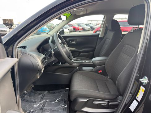 Used 2024 Honda HR-V LX image 11