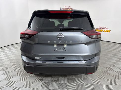 New 2026 Nissan Rogue SV image 4