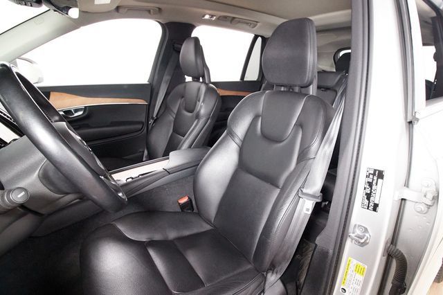 Used 2022 Volvo XC90 T6 Momentum w/ Advanced Package AWD/4WD image 19
