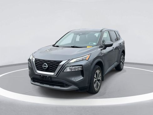 Used 2022 Nissan Rogue SV image 4