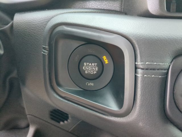 Used 2024 Jeep Wrangler Unlimited Rubicon AWD/4WD image 33
