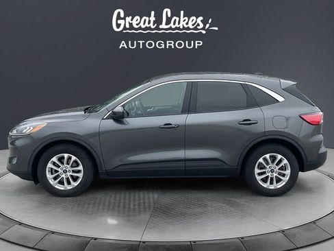 Used 2020 Ford Escape SE FWD image 2