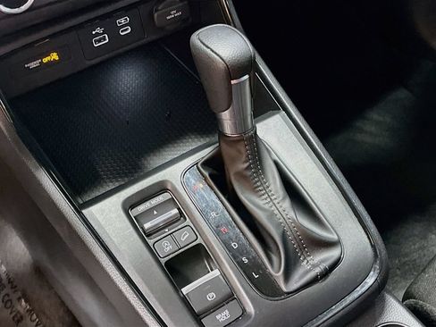 Used 2025 Honda CR-V EX image 16