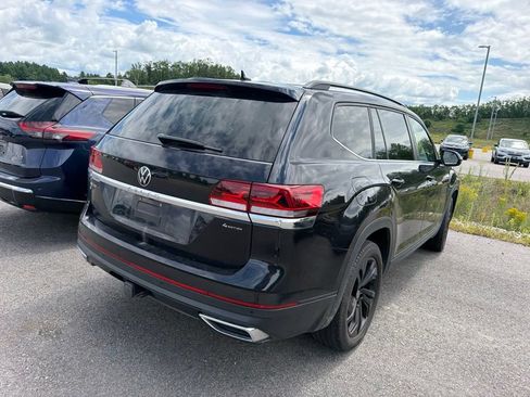 Used 2023 Volkswagen Atlas SE w/ Panoramic Sunroof Package AWD/4WD image 4