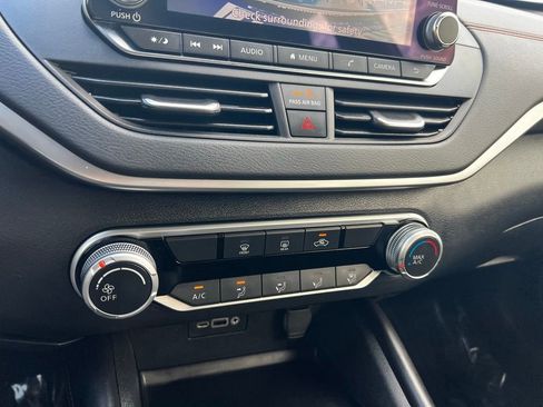 Used 2022 Nissan Altima 2.5 SR image 55