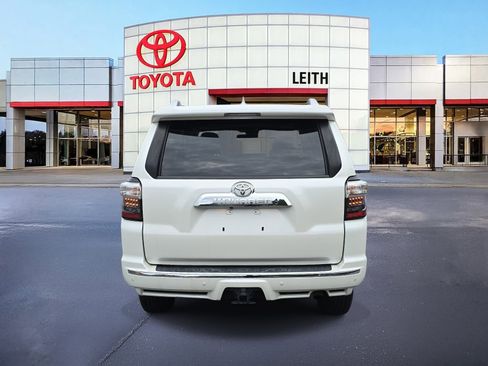Used 2020 Toyota 4Runner Limited image 6