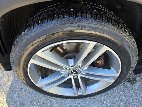 Used 2020 Mercedes-Benz GLE 450 4MATIC image 9