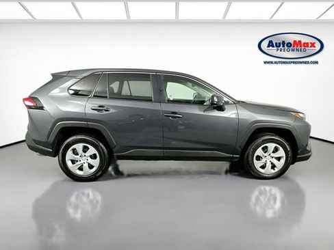 Used 2025 Toyota RAV4 LE image 9