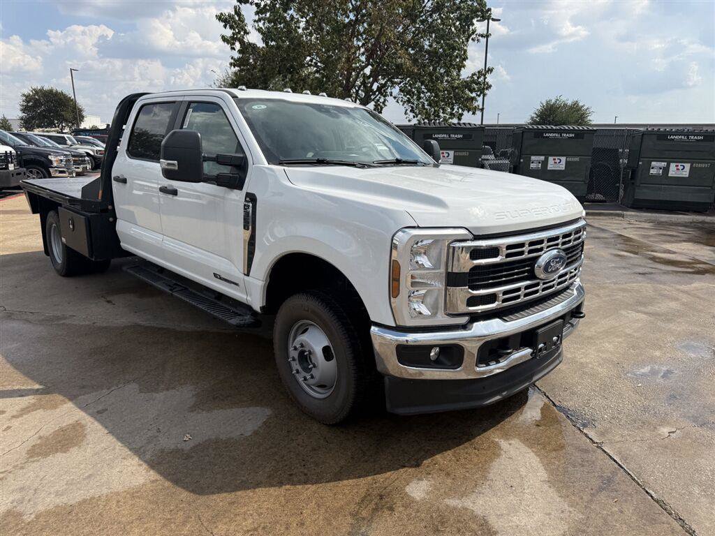 New 2026 Ford F350 XL w/ XL Chrome Package AWD/4WD image 2
